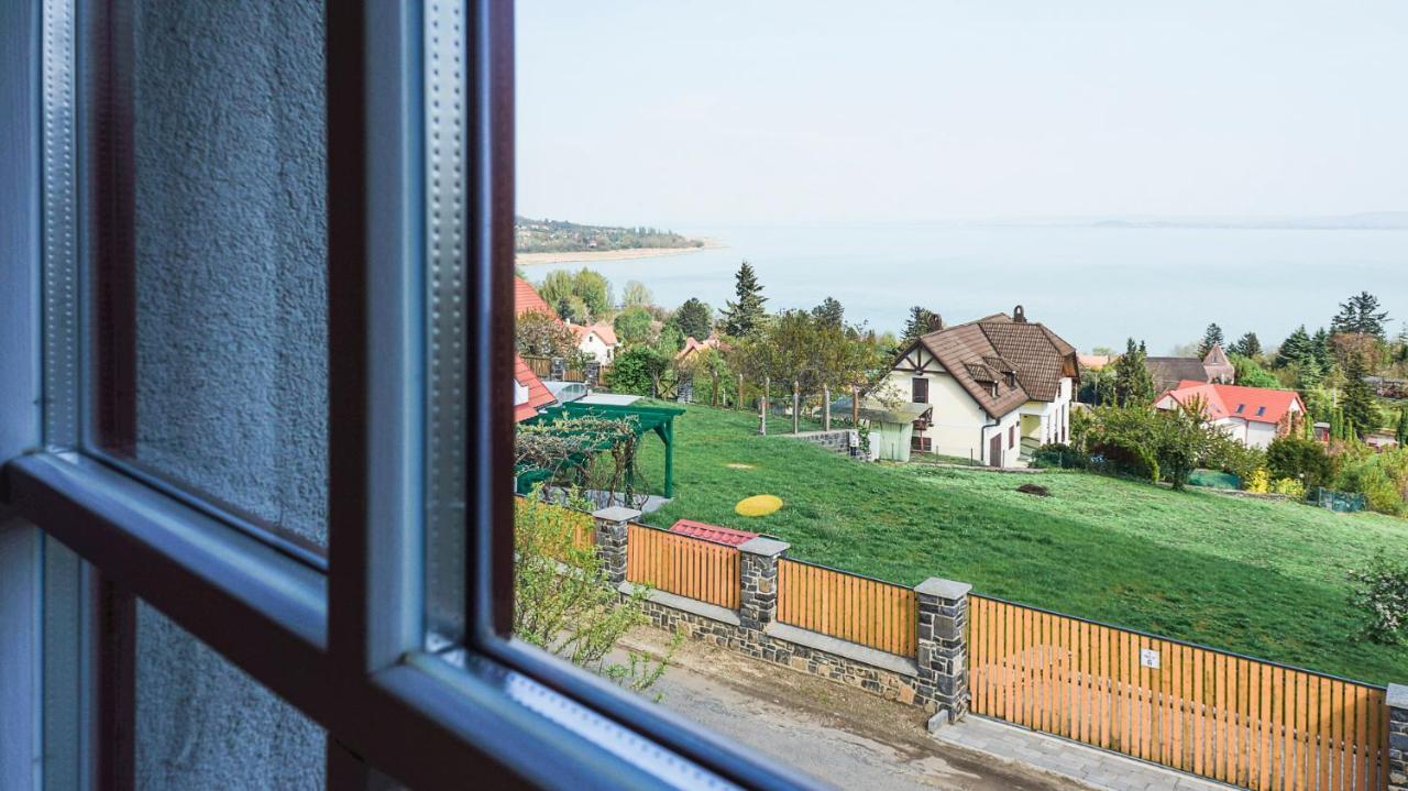 Riza villa Badacsonytomaj Exteriör bild